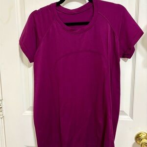 Lululemon Swifty top in purple